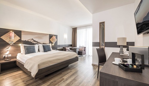 Business Suite, Sauna, Mountain View (Single Use)