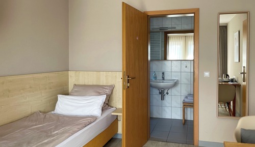 Basic Single Room