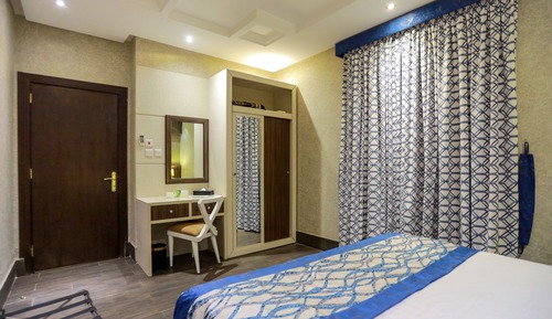 Superior One Bedroom