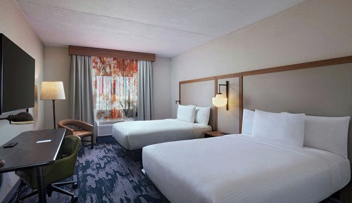 Standard Room, 2 Queen Beds, Non Smoking (Mobility Accessible, Tub)