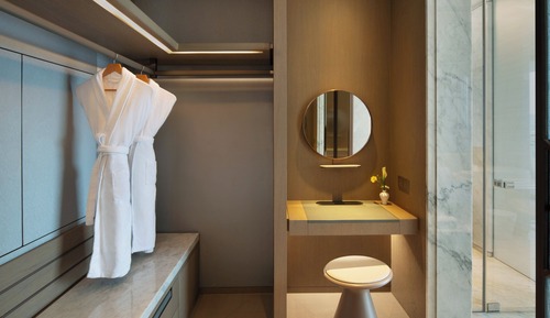 Premium Room, 2 Queen Beds, Accessible, Club Lounge Access