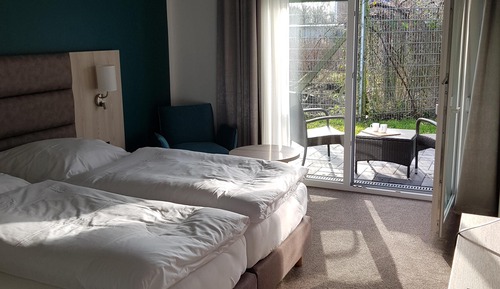Double Room, Private Bathroom (Leutnant)