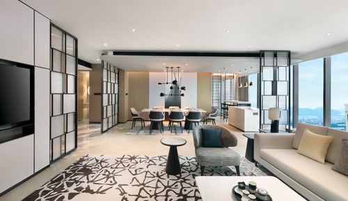 Suite, 1 Bedroom, River View (High Floor)