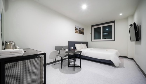 Room (Standard Room)