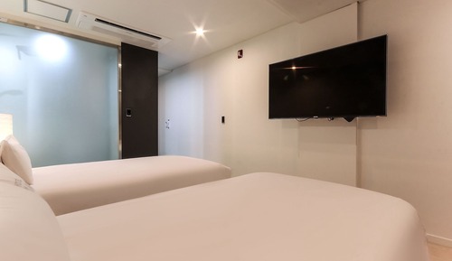 Room (BUSINESS Twin (Monday-Friday simple b)