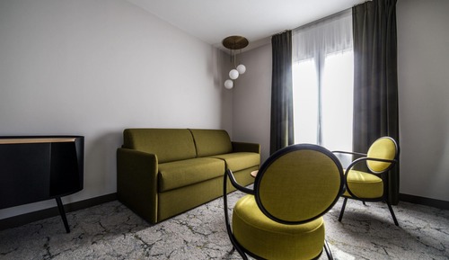Suite, 1 King Bed, Non Smoking (with Sofabed)