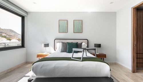 Deluxe Apartment