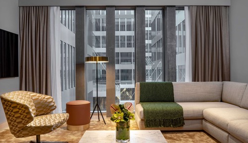 Executive Suite (Regency)