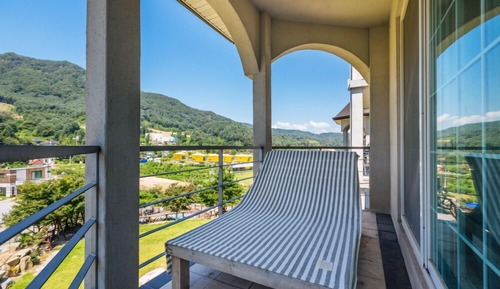 Room (Citrin Yellow(Private spa))