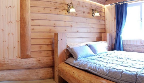 4 Person Room