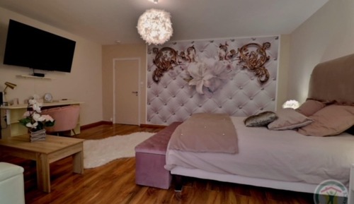 Standard Suite, Ensuite (Nougat)