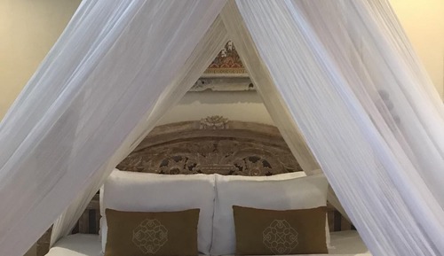 Junior Suite with Balcony