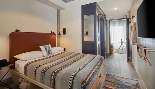 Suite 2 Queen Beds