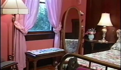 Single Room (Hollyhock room)