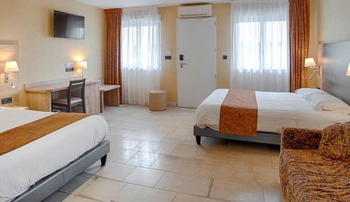Superior Twin Room