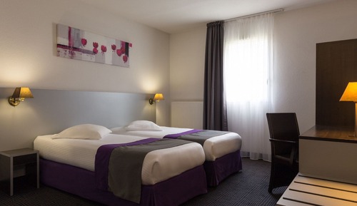 Standard Twin Room