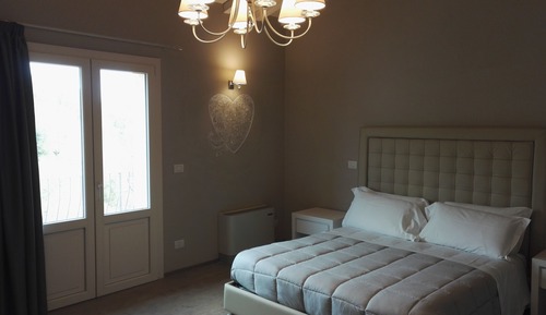 Design Suite, 1 Queen Bed, Terrace, Pool View