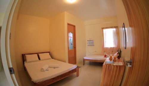 Triple Room with Private Bathroom