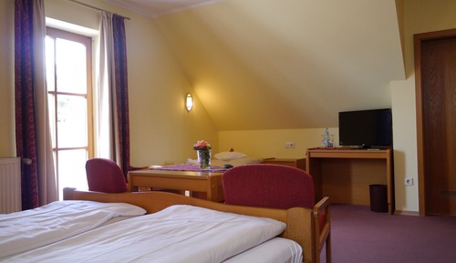 Basic Triple Room, 1 Bedroom, Balcony