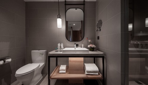 Standard Room, 2 Double Beds (High Floor)