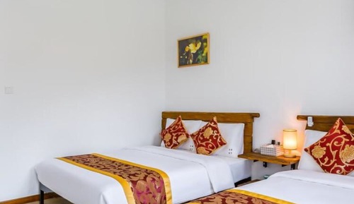 Signature Twin Room