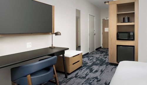 Room, 1 King Bed (Hearing Accessible)