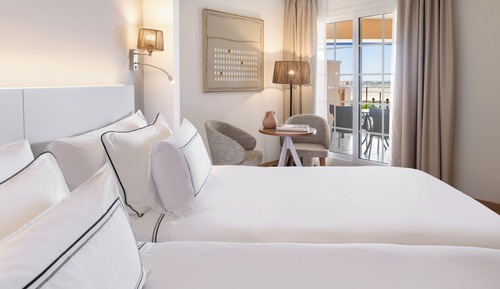 The Level, Sea View