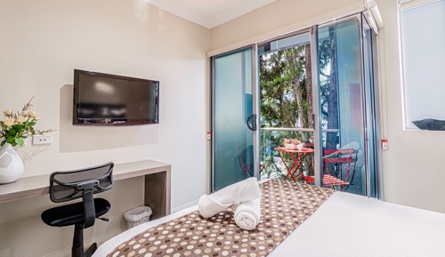 Deluxe Room, 1 Double Bed, Non Smoking, Balcony (Small Room)