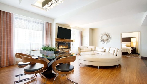 Suite, 1 King Bed