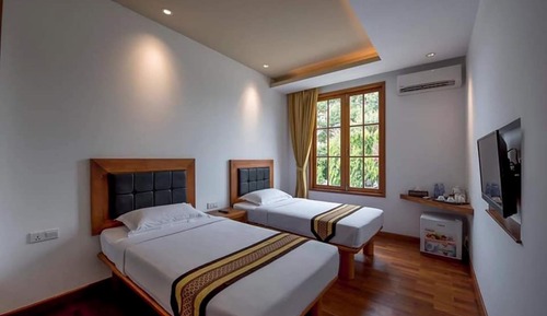 Deluxe Double or Twin Room