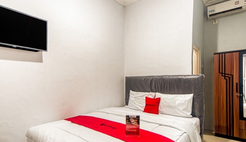 Double Room (Reddoorz)