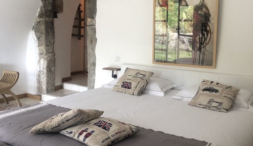 Exclusive Double Room, Private Bathroom (L'Ortu)