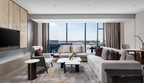 Suite, 1 King Bed