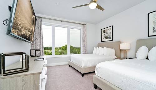 Room, Multiple Beds (4 Bedroom Luxury Two Story Condo)