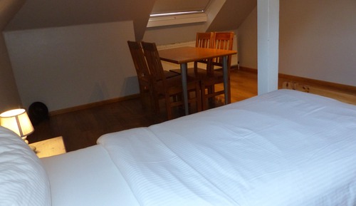 Economy Triple Room