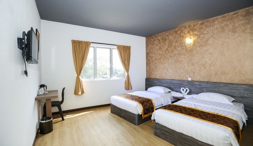 Superior Twin Room
