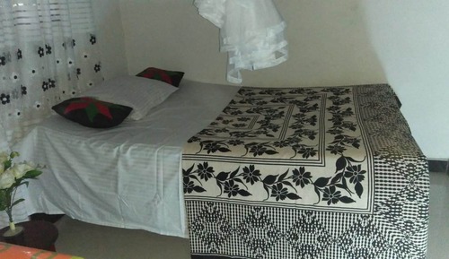 Double Room, 1 Queen Bed, Smoking, Private Bathroom
