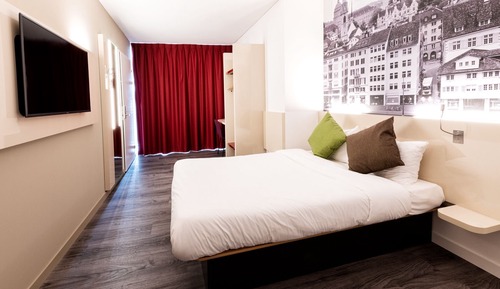 Double Room, Accessible