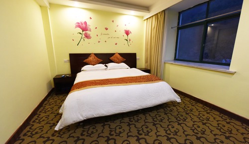 Elite Room