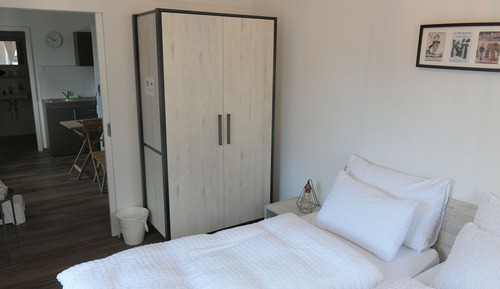 Premium Studio (No 3)