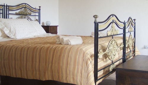 Double Room, 1 Queen Bed, Valley View