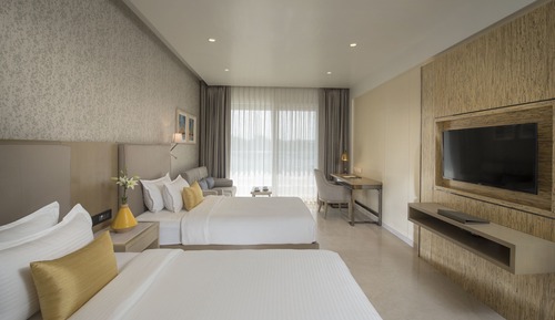 Executive Double or Twin Room, Pool View, Poolside