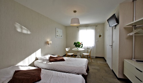 Standard Twin Room