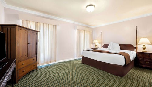 Standard Apartment, 1 King Bed, Non Smoking