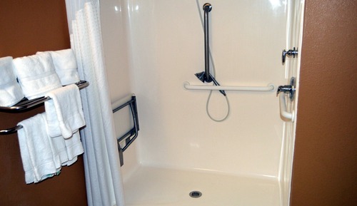 Standard Room, 2 Queen Beds, Accessible (Mobility, Accessible Tub)