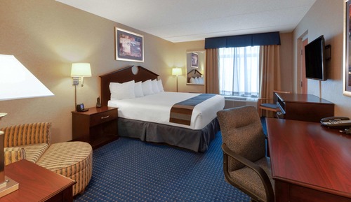 Suite, 1 King Bed, Non Smoking