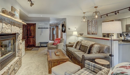 Exclusive Condo, 2 Bedrooms, Pool Access