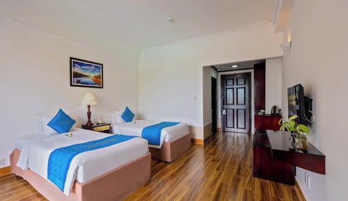 Deluxe Twin Room, City View