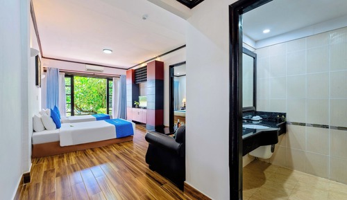 Family Room, 2 Bedrooms