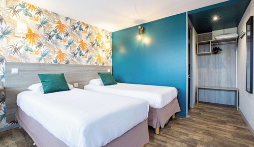 Standard Room, 2 Twin Beds (up to 10 years)